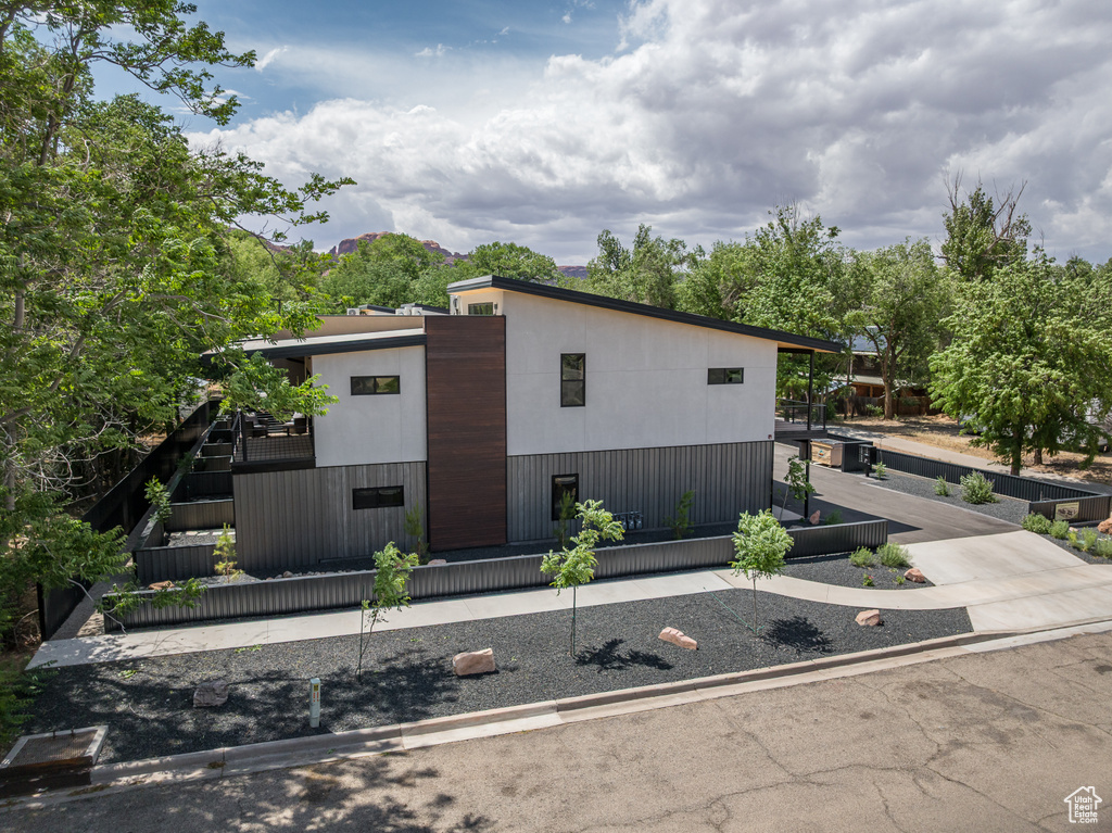 View of side of property