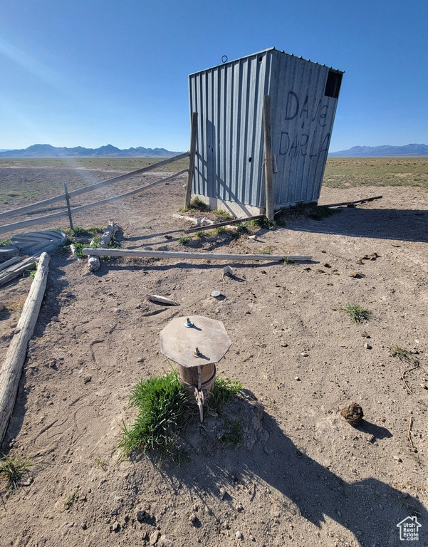 View of yard with a mountain view