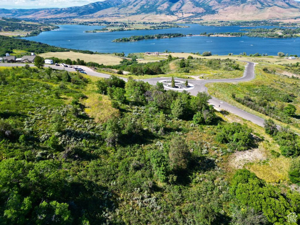 Aerial view of property\\\'s location with a water and mountain view