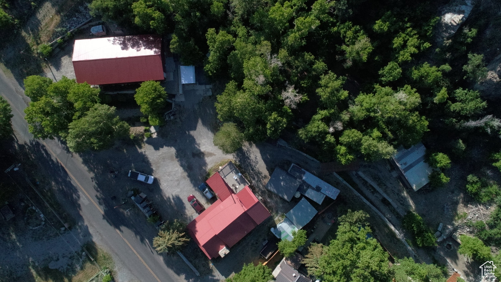 Aerial view of property and surrounding area