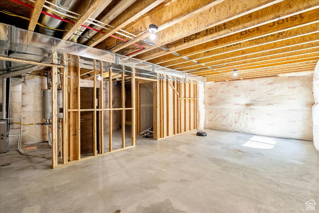 Unfinished below grade area with water heater