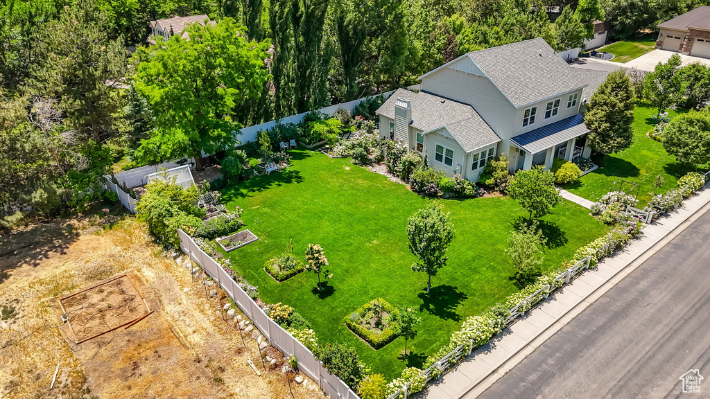 Aerial view of property and surrounding area