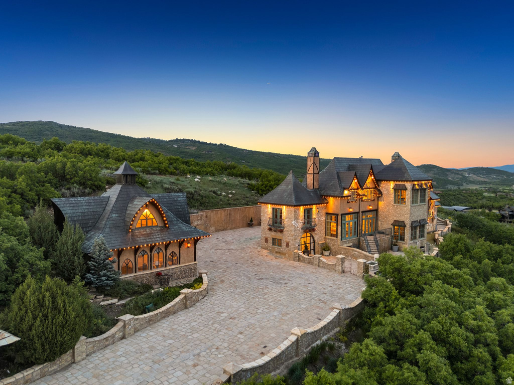 1526 W RED HAWK TRL Park City, UT 84098