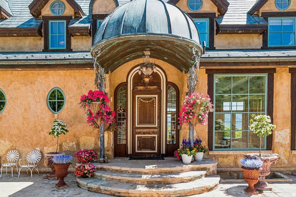 1526 W RED HAWK TRL Park City, UT 84098