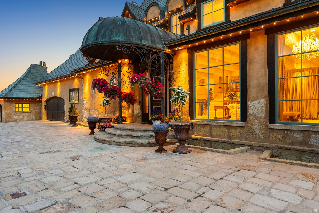 1526 W RED HAWK TRL Park City, UT 84098