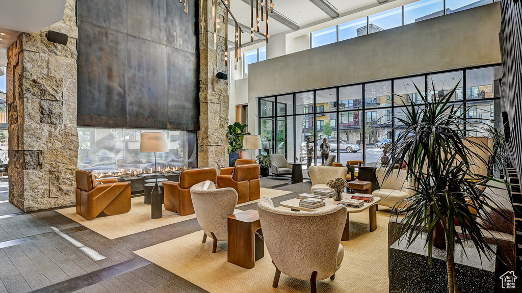 Lobby with a high ceiling
