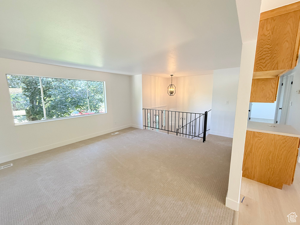 3841 W BLUEBIRD CIR West Valley City, UT 84120