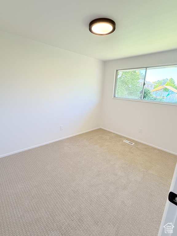 3841 W BLUEBIRD CIR West Valley City, UT 84120