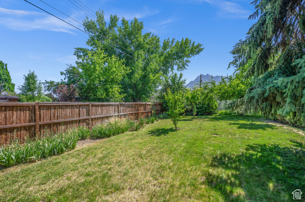 1543 E WINWARD DR Holladay, UT 84117