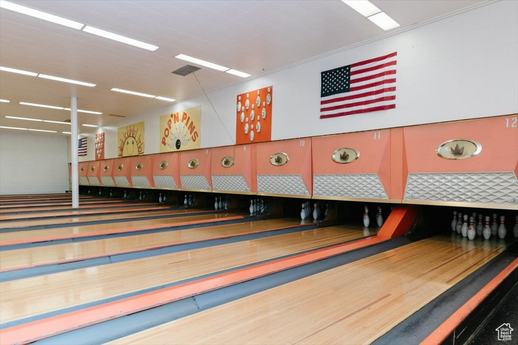Rec room featuring a bowling alley