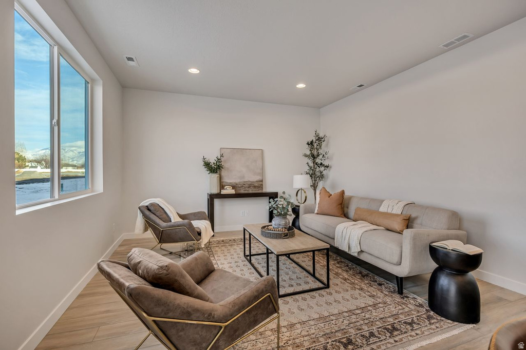 2208 W 2615 N #141 Clinton, UT 84015