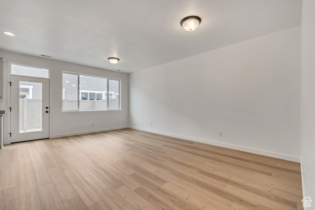 Photo 8 for MLS #2092395 at 2616 N 2125 West #147