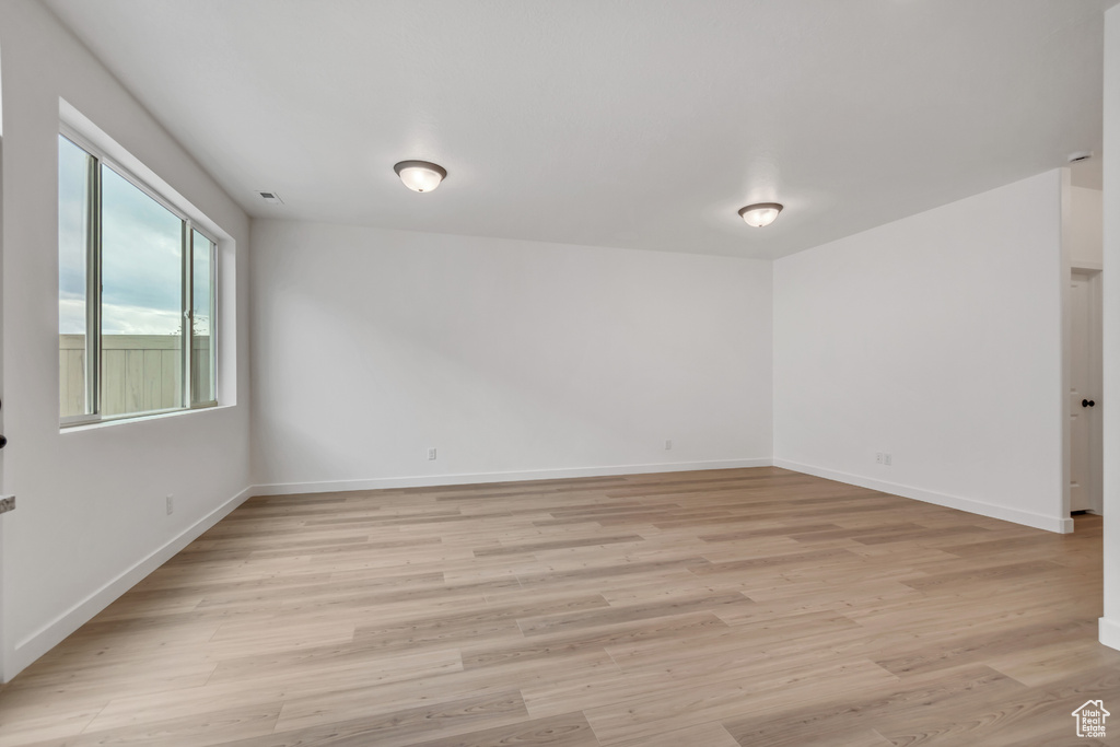 Photo 10 for MLS #2092395 at 2616 N 2125 West #147