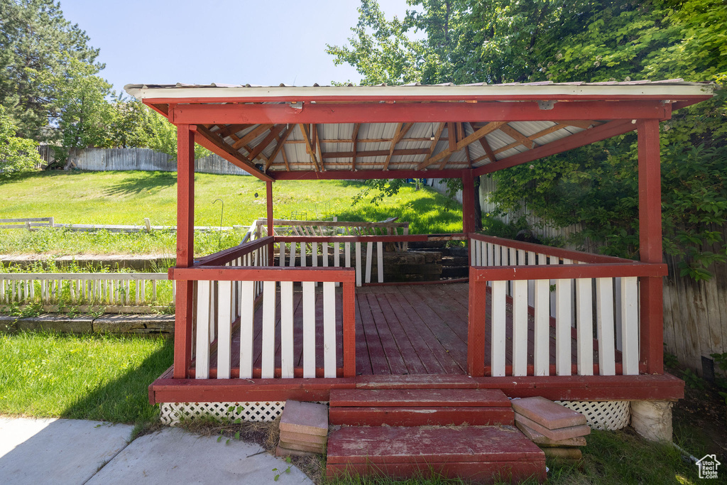 Deck featuring a gazebo