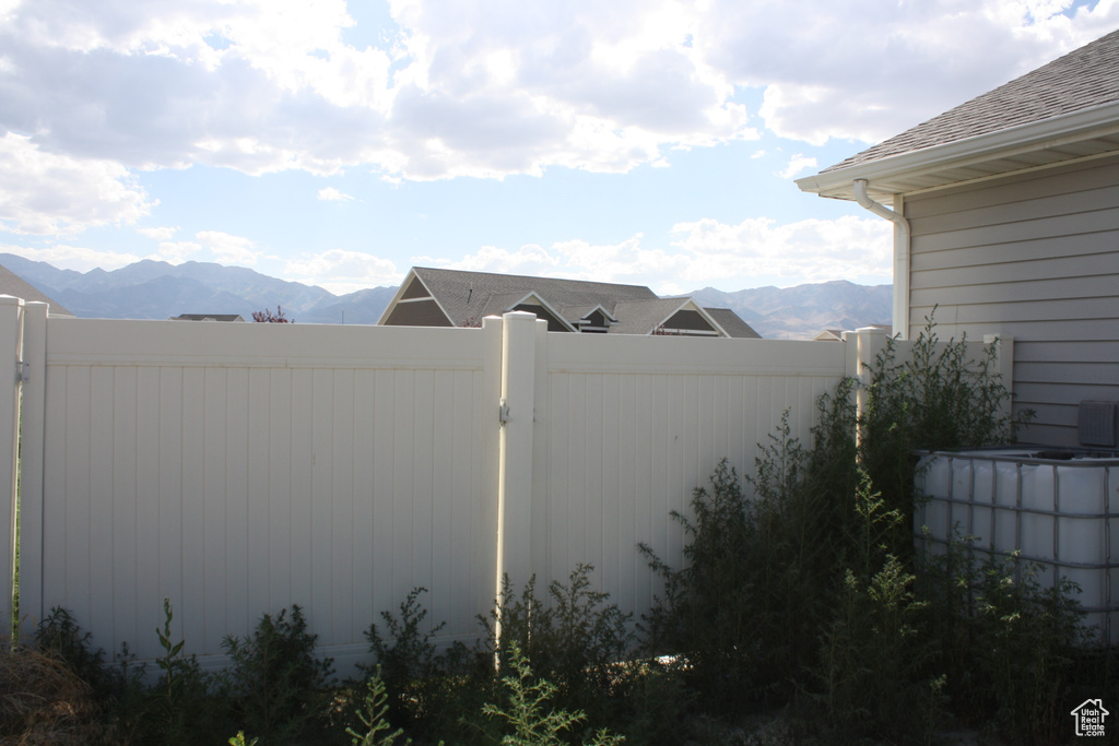 Photo 41 for MLS #2092470 at 539 S Chan Dr