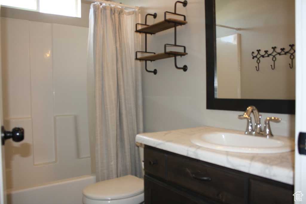 Photo 17 for MLS #2092470 at 539 S Chan Dr