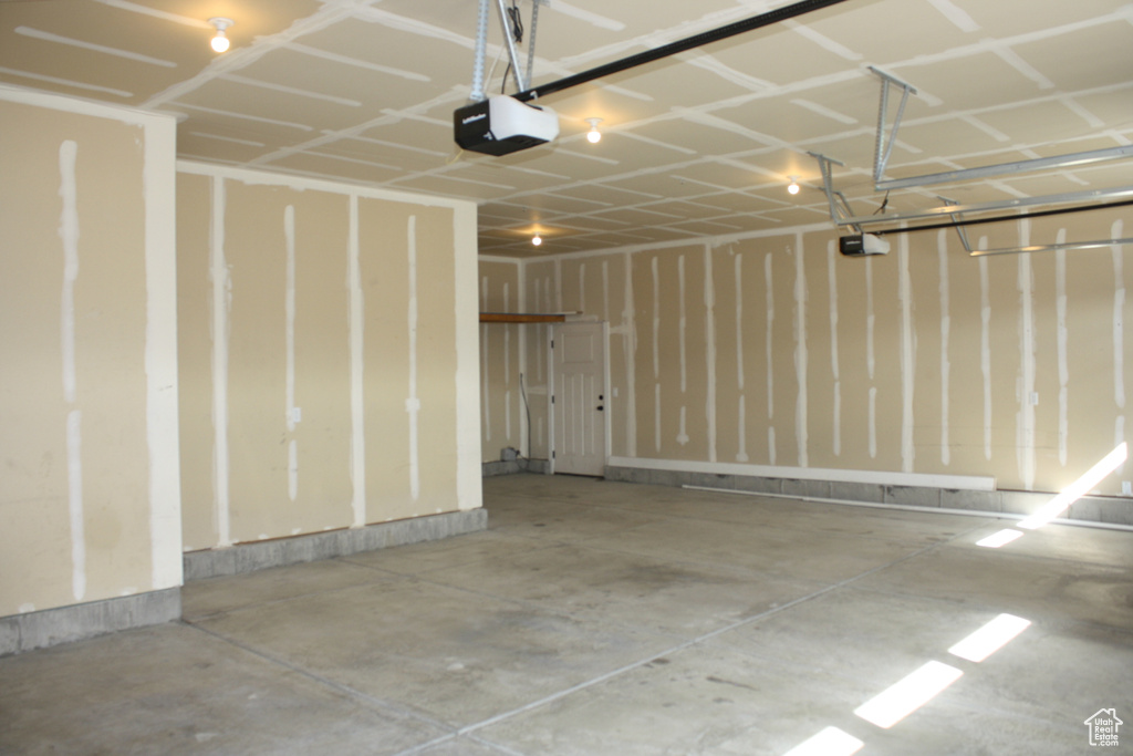 Photo 38 for MLS #2092470 at 539 S Chan Dr