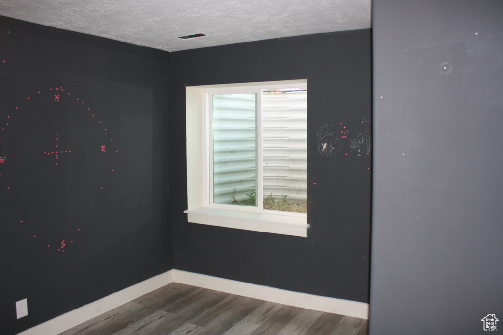 Photo 30 for MLS #2092470 at 539 S Chan Dr