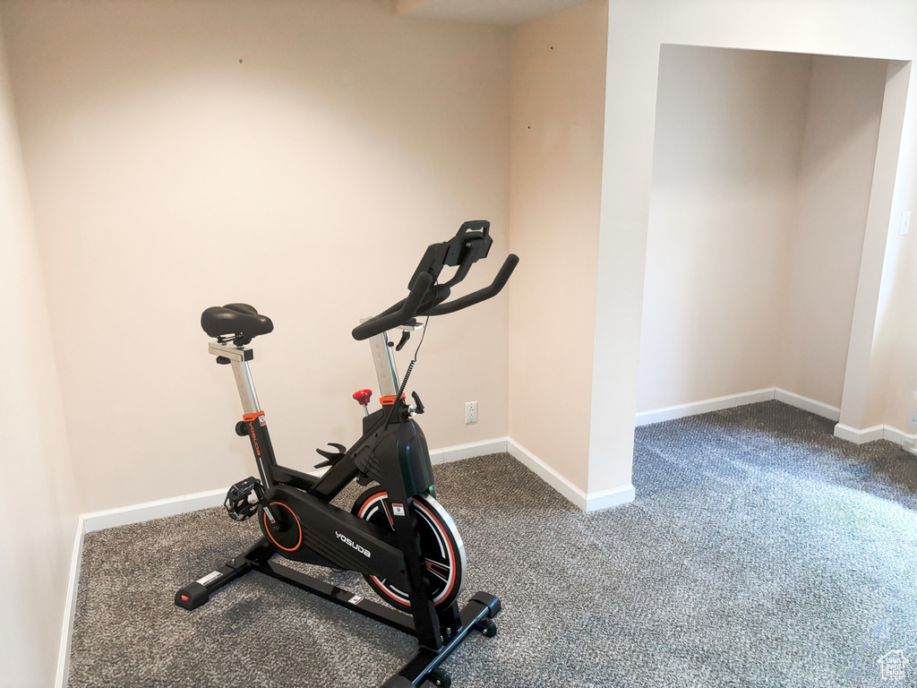 6153 S WOODSBOROUGH WAY Salt Lake City, UT 84118