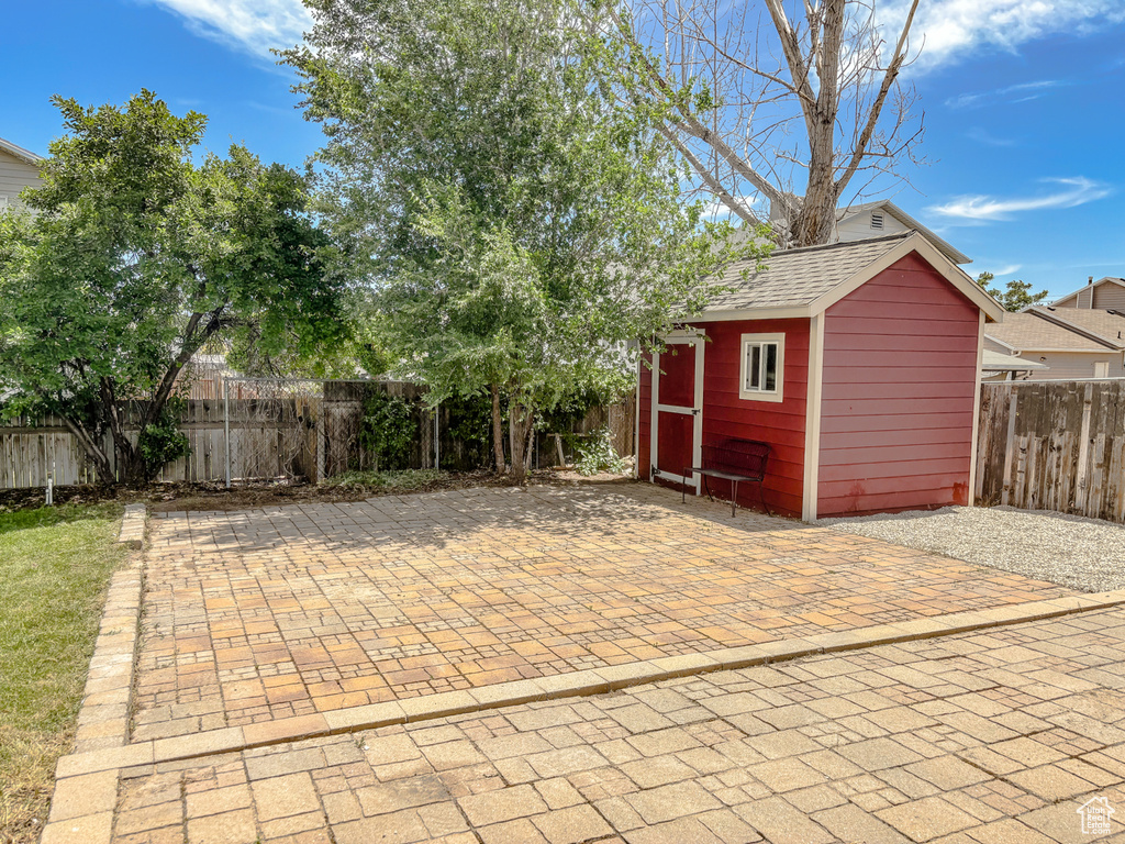6153 S WOODSBOROUGH WAY Salt Lake City, UT 84118