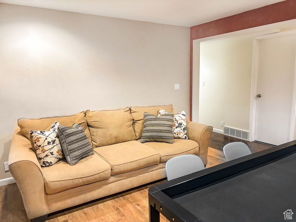 6153 S WOODSBOROUGH WAY Salt Lake City, UT 84118