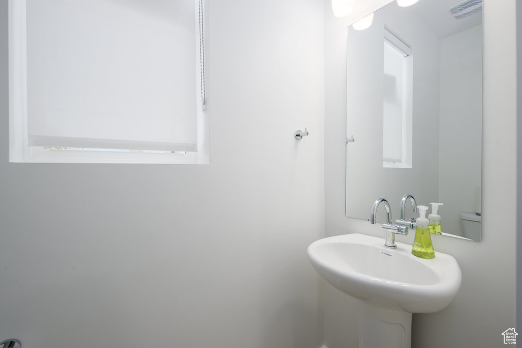 Bathroom with a sink
