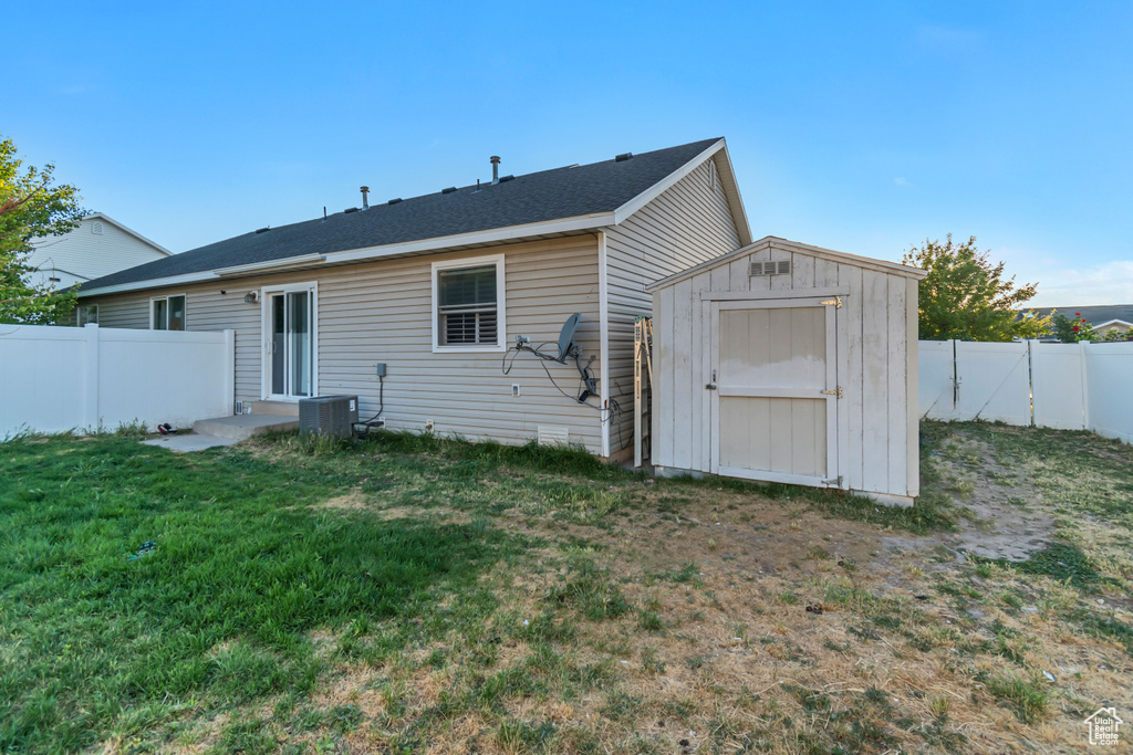382 N PEACH ST Santaquin, UT 84655