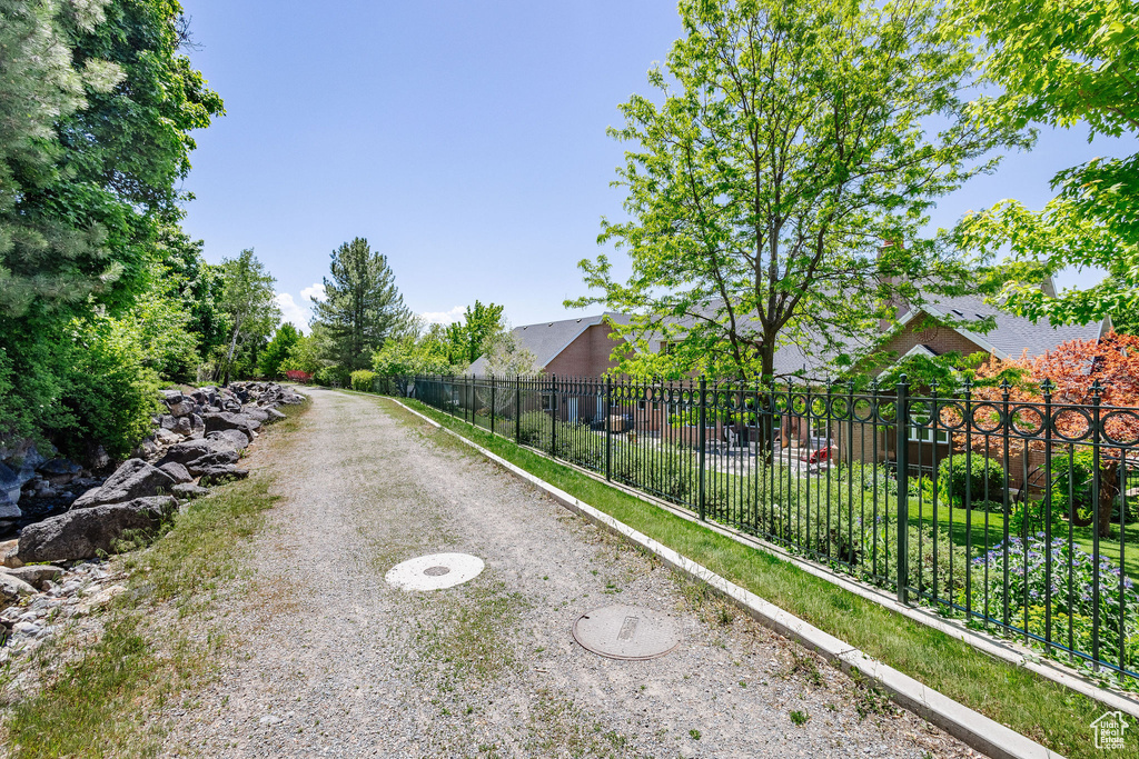 View of dirt / gravel road