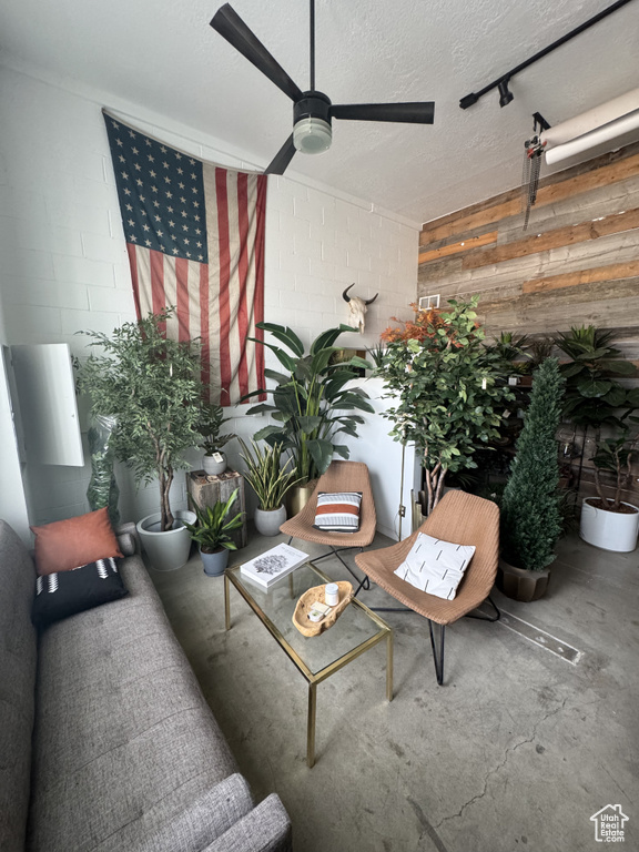 View of patio / terrace with a ceiling fan