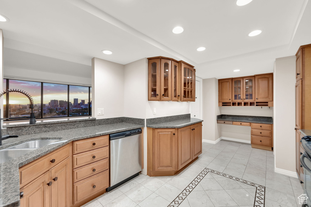 Photo 10 for MLS #2092534 at 426 S 1000 East #707