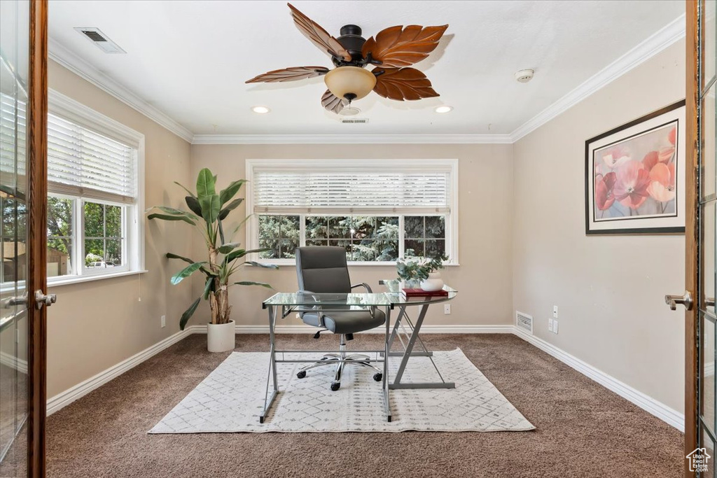 Carpeted office featuring crown molding, ceiling fan, and recessed lighting