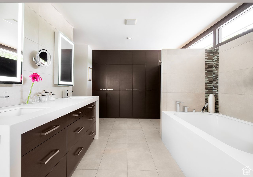 4835 KIWANA DR South Ogden, UT 84403
