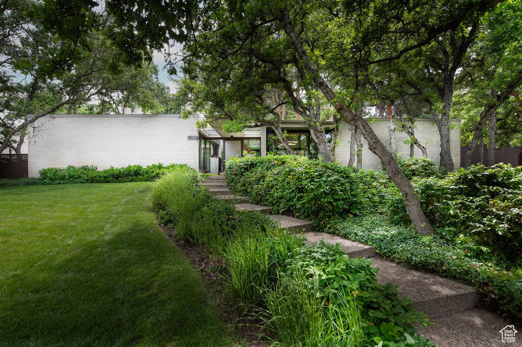 4835 KIWANA DR South Ogden, UT 84403