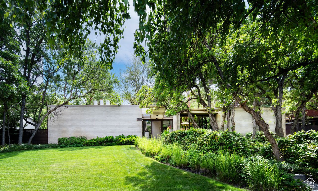 4835 KIWANA DR South Ogden, UT 84403
