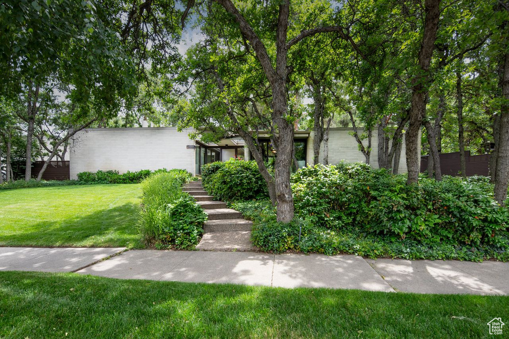 4835 KIWANA DR South Ogden, UT 84403