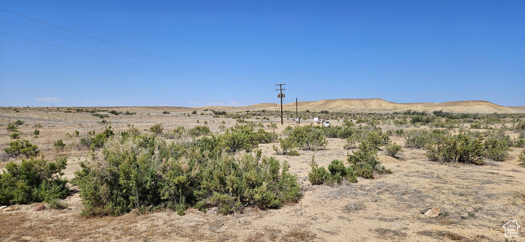 Mountain view with rural landscape and a desert landscape
