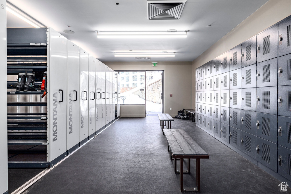 Hall featuring mail area