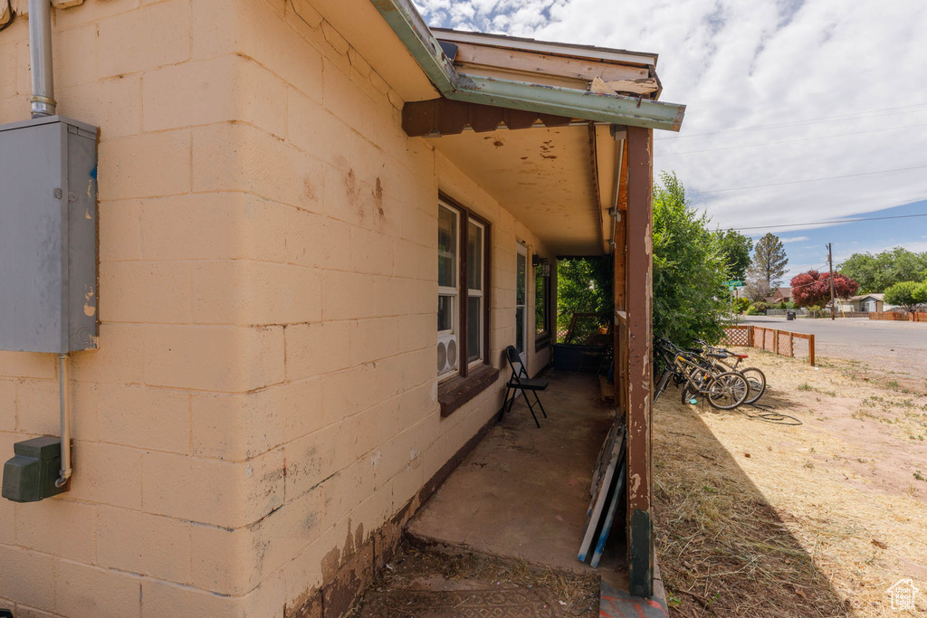 View of side of home