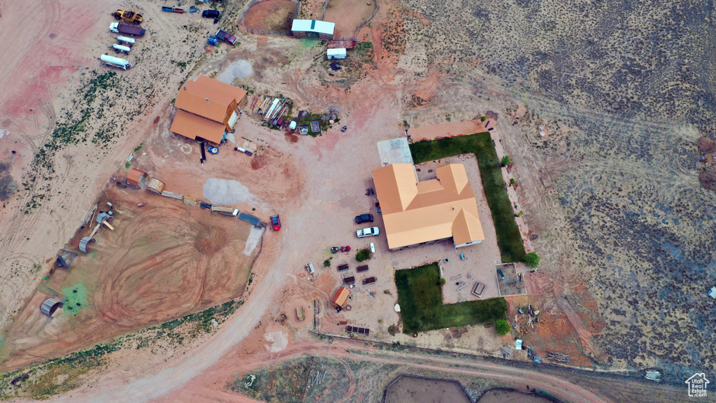 Aerial view of property and surrounding area