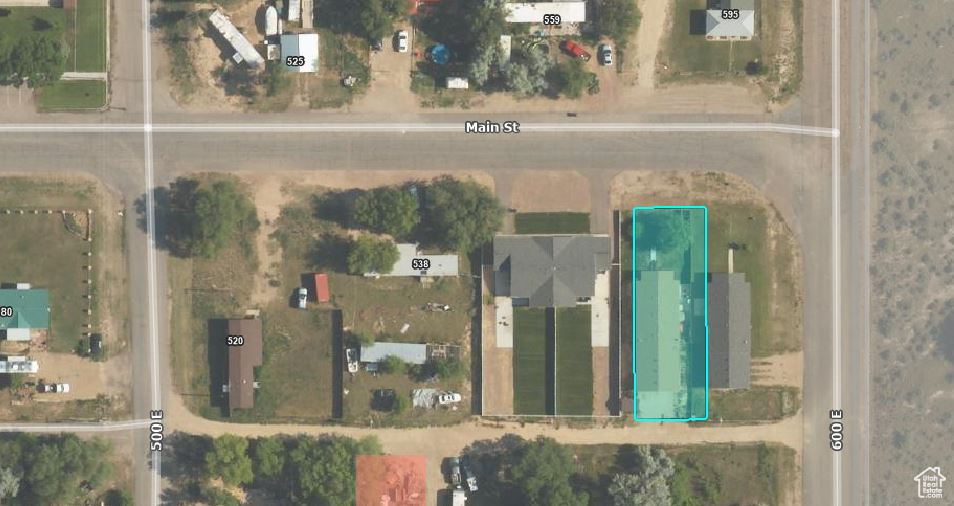 Aerial view of property\\\'s location featuring property parcel outlined