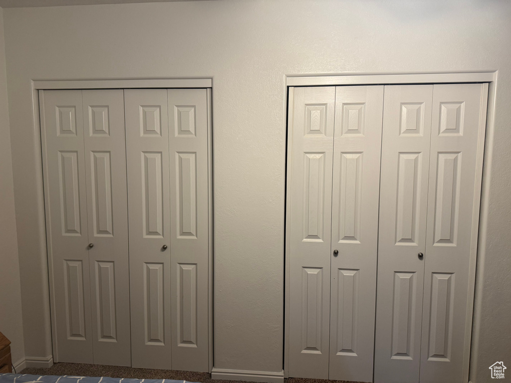 Detailed view of baseboards
