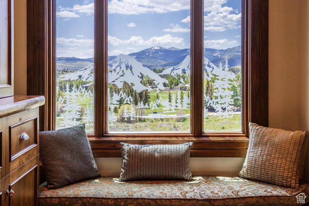 Sitting room with a mountain view