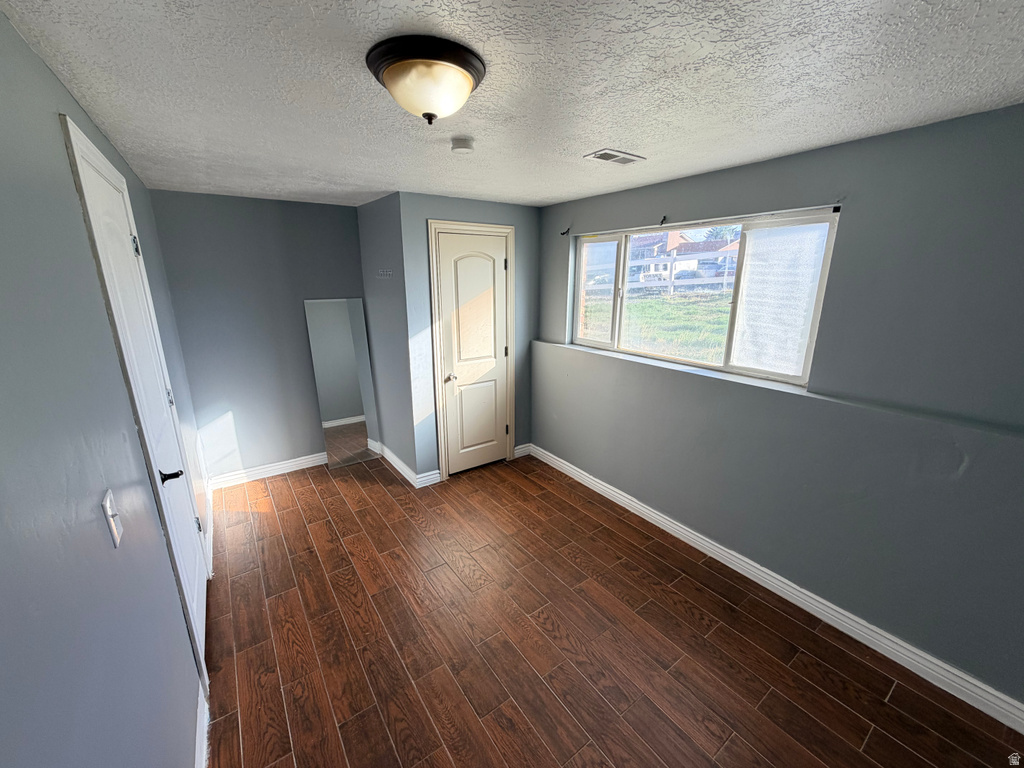 5586 W HIGHWOOD DR Salt Lake City, UT 84118