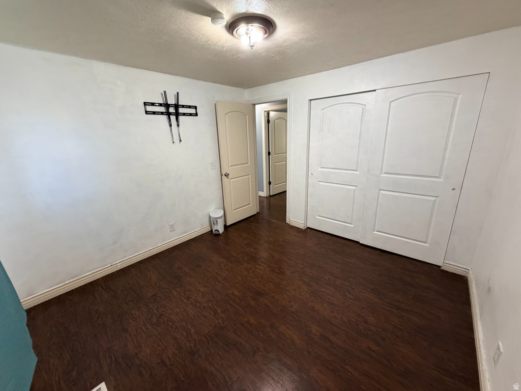 5586 W HIGHWOOD DR Salt Lake City, UT 84118