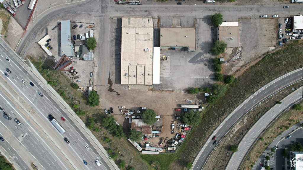 Aerial overview of property's location featuring a major roadway