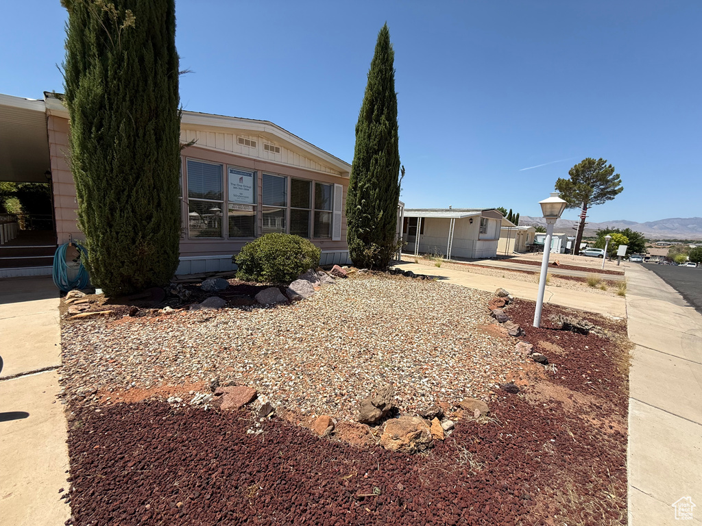Manufactured / mobile home with a mountain view