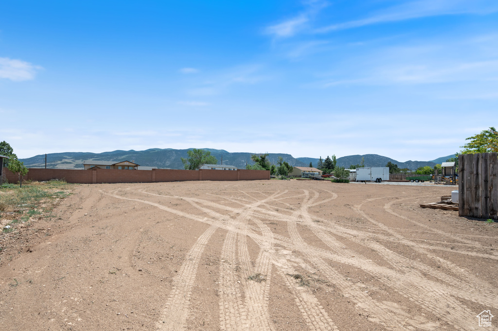 View of yard with a mountain view