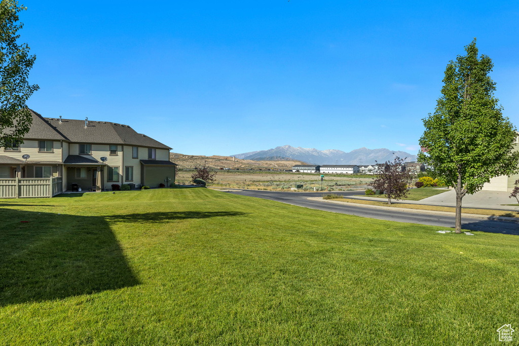 View of yard featuring a mountain view
