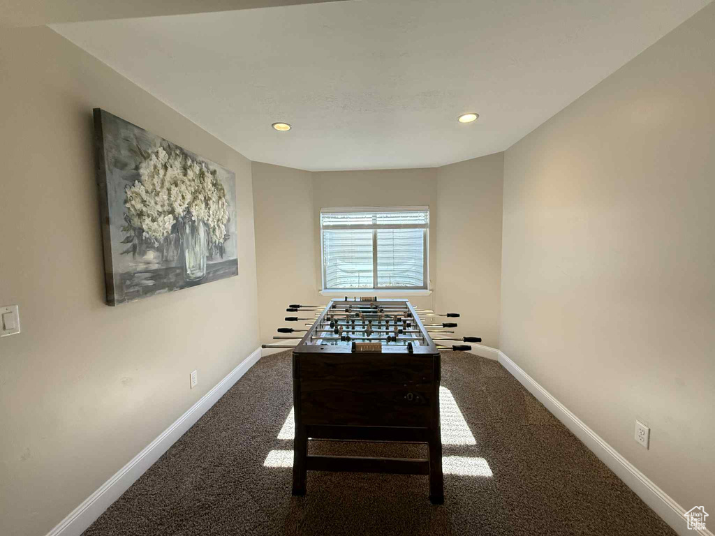 Playroom with carpet and recessed lighting