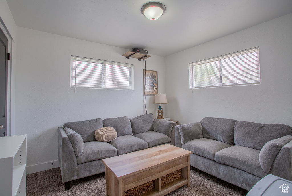 4586 W 4925 S Kearns, UT 84118